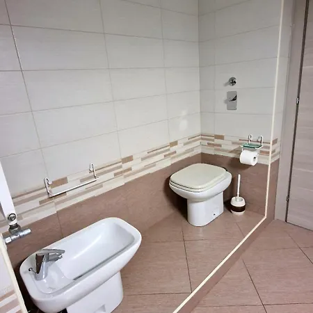 Comfy Penthouse Apartament Mediolan